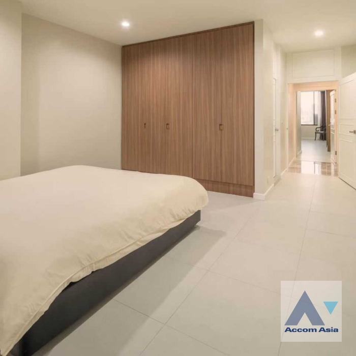 9  3 br Condominium For Rent in Charoennakorn ,Bangkok BTS Krung Thon Buri at River House AA29844