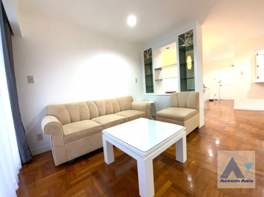  2 Bedrooms  Condominium For Rent in Sukhumvit, Bangkok  near BTS Phrom Phong (AA29856)