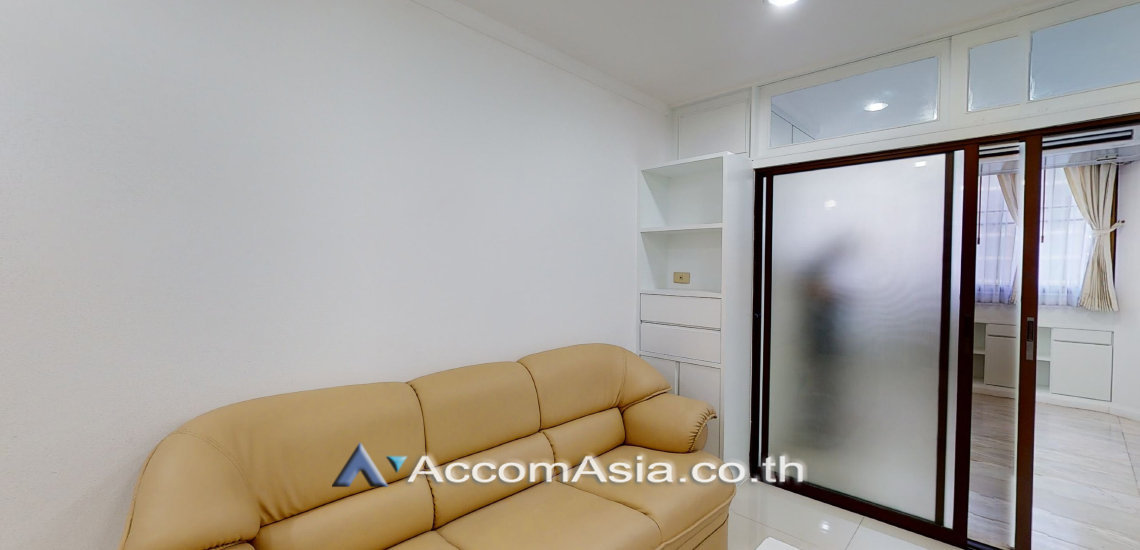  1 Bedroom  Condominium For Rent & Sale in Sukhumvit, Bangkok  near BTS Phrom Phong (AA29860)