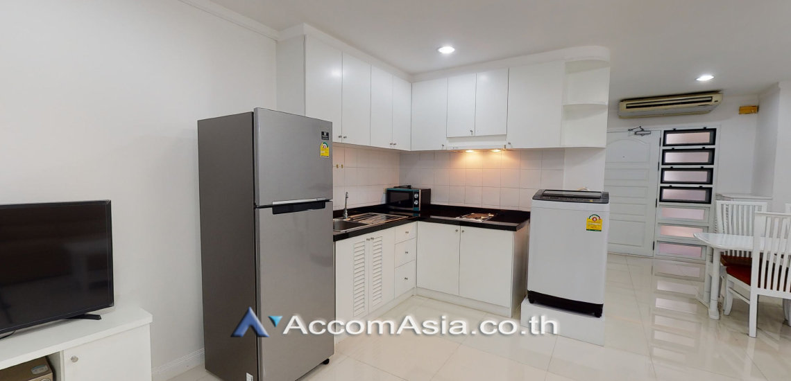  1 Bedroom  Condominium For Rent & Sale in Sukhumvit, Bangkok  near BTS Phrom Phong (AA29860)