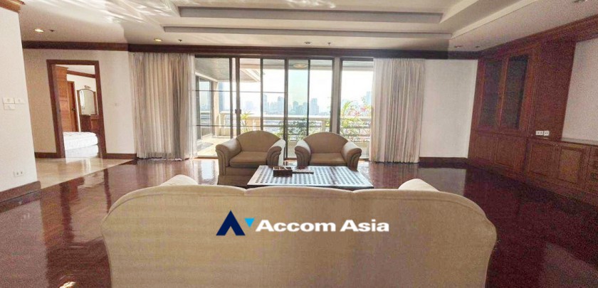 Pet friendly |  3 Bedrooms  Condominium For Rent in Sukhumvit, Bangkok  near BTS Phrom Phong (24440)