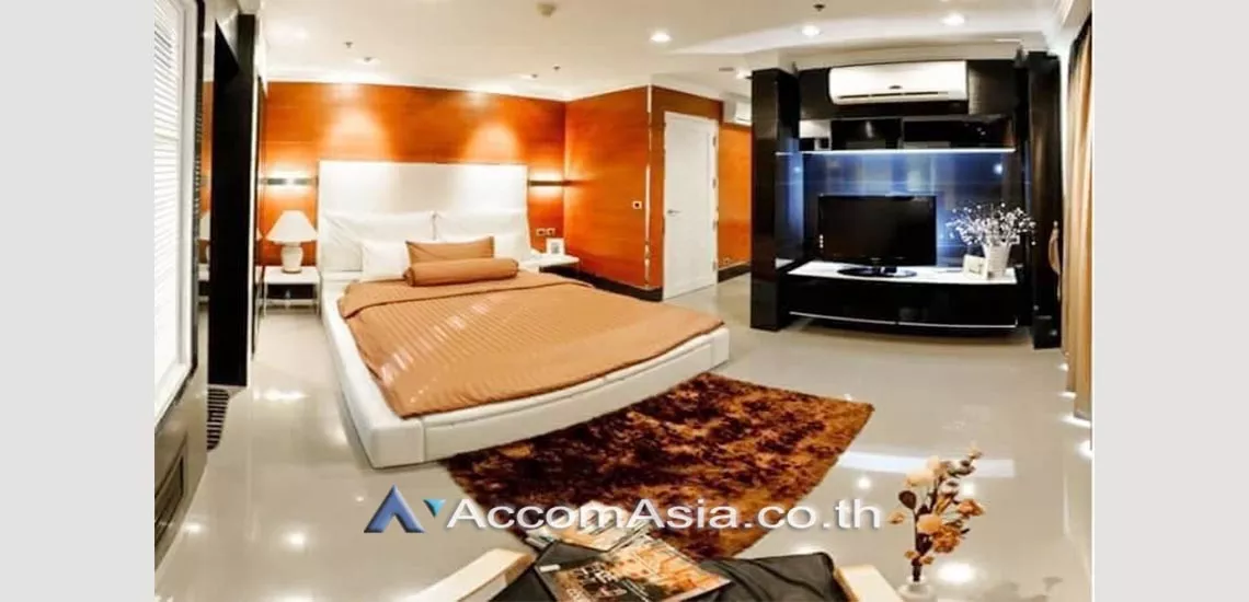  3 Bedrooms  Condominium For Rent in Sukhumvit, Bangkok  near BTS Asok - MRT Sukhumvit (AA29912)