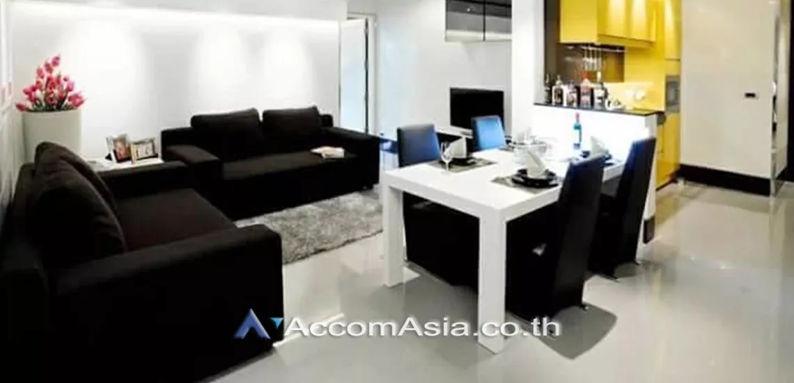  3 Bedrooms  Condominium For Rent in Sukhumvit, Bangkok  near BTS Asok - MRT Sukhumvit (AA29912)