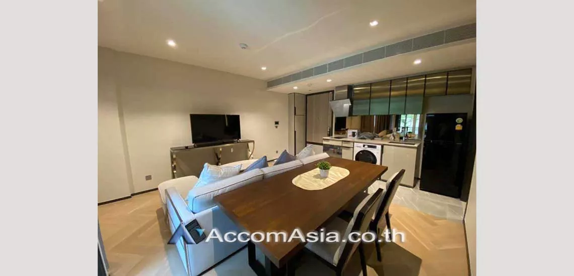  1 Bedroom  Condominium For Rent in Sukhumvit, Bangkok  near BTS Ekkamai (AA29934)