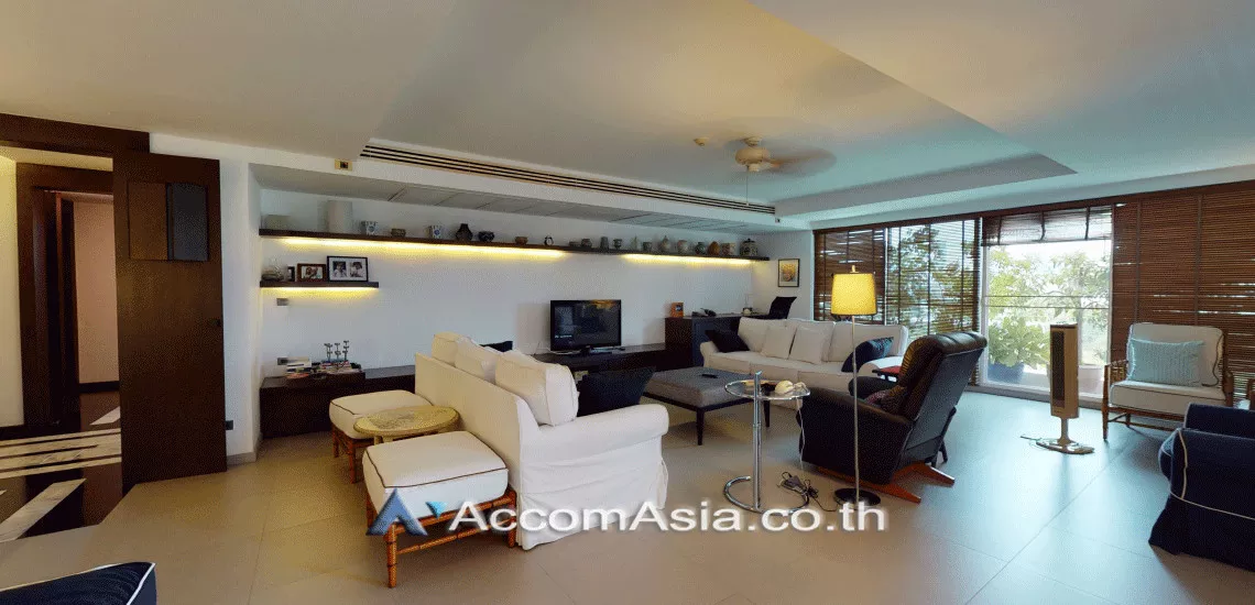  3 Bedrooms  Condominium For Sale in Sukhumvit, Bangkok  near BTS Phrom Phong (AA29938)