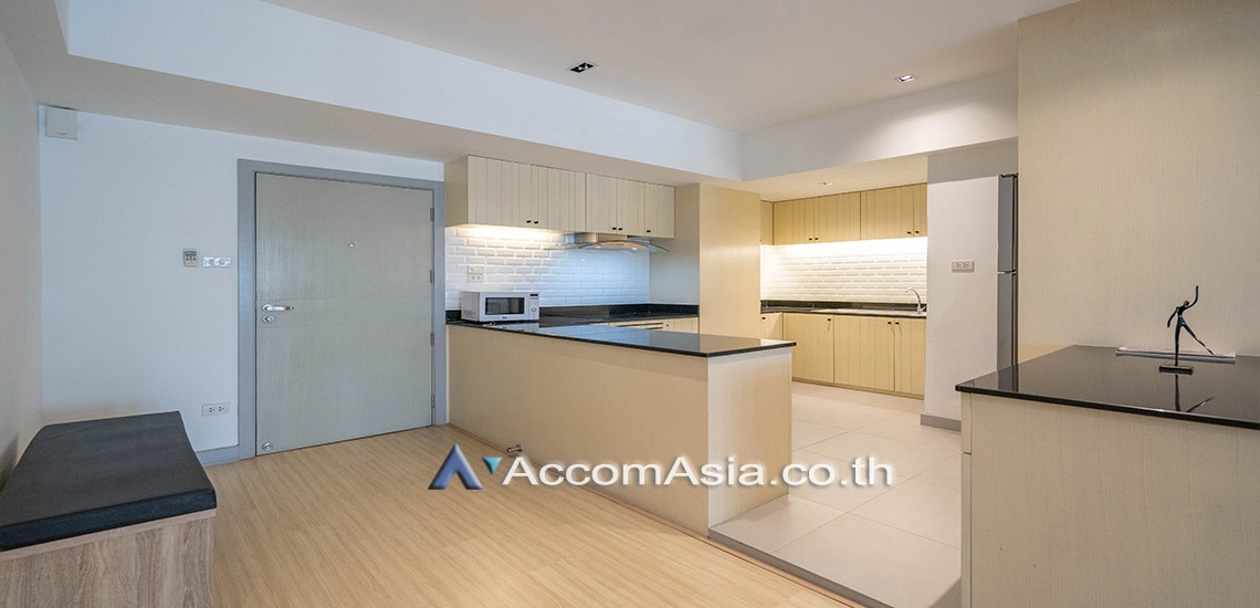 Pet friendly |  2 Bedrooms  Apartment For Rent in Sukhumvit, Bangkok  near BTS Asok - MRT Sukhumvit (AA29942)