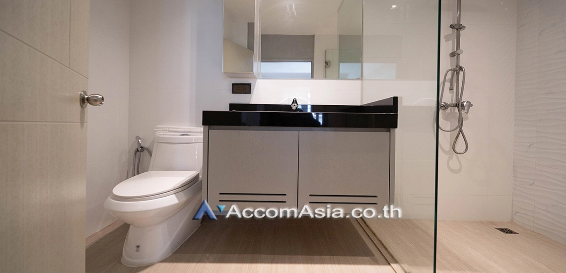 8  2 br Apartment For Rent in Sukhumvit ,Bangkok BTS Asok - MRT Sukhumvit at Newly Renovated AA29942