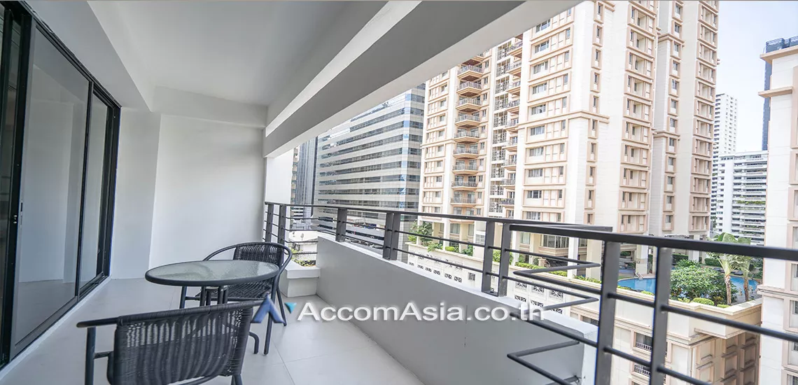 Pet friendly |  2 Bedrooms  Apartment For Rent in Sukhumvit, Bangkok  near BTS Asok - MRT Sukhumvit (AA29943)