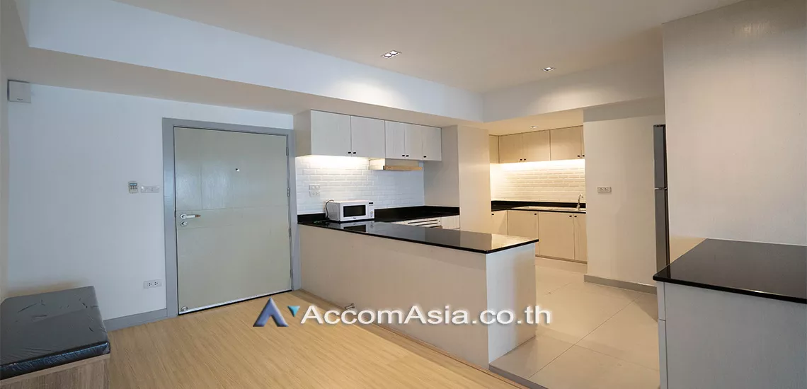 Pet friendly |  2 Bedrooms  Apartment For Rent in Sukhumvit, Bangkok  near BTS Asok - MRT Sukhumvit (AA29943)