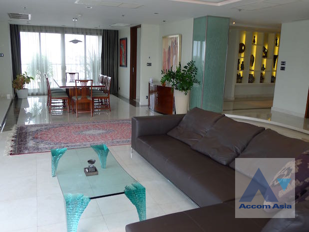 4  4 br Condominium For Sale in Sukhumvit ,Bangkok BTS Asok - MRT Sukhumvit at The Lakes AA29946