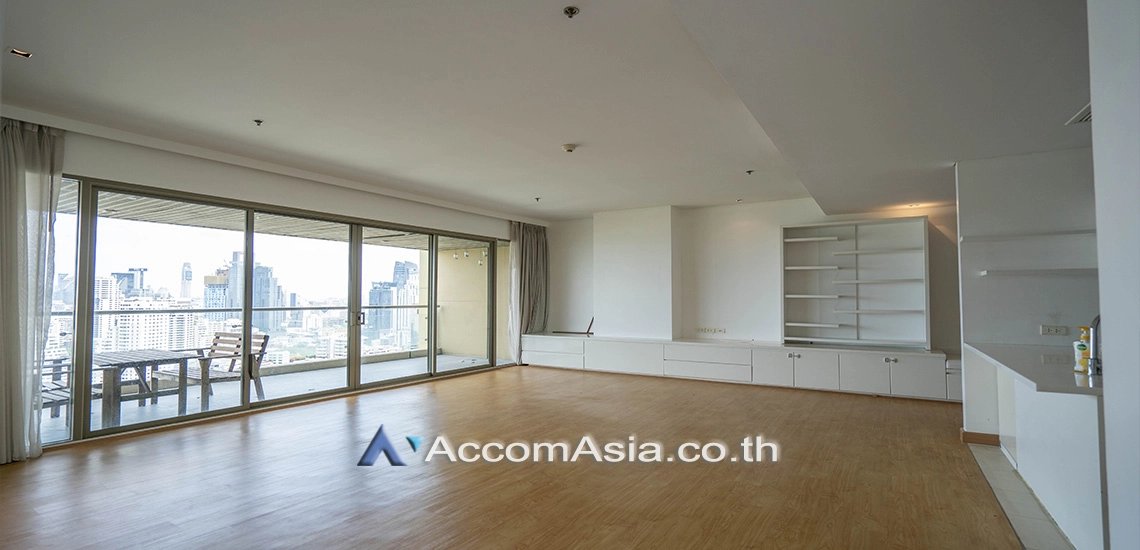 Pet friendly |  3 Bedrooms  Condominium For Rent in Sukhumvit, Bangkok  near BTS Asok - MRT Sukhumvit (AA29951)