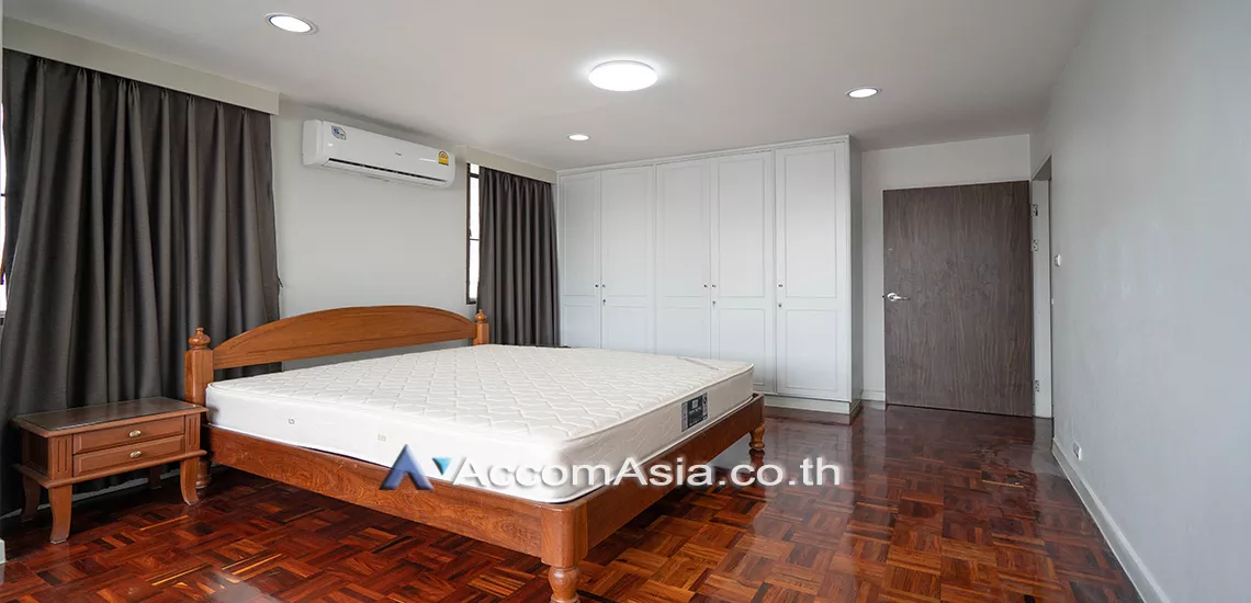  2 Bedrooms  Condominium For Rent in Sukhumvit, Bangkok  near BTS Thong Lo (AA29970)