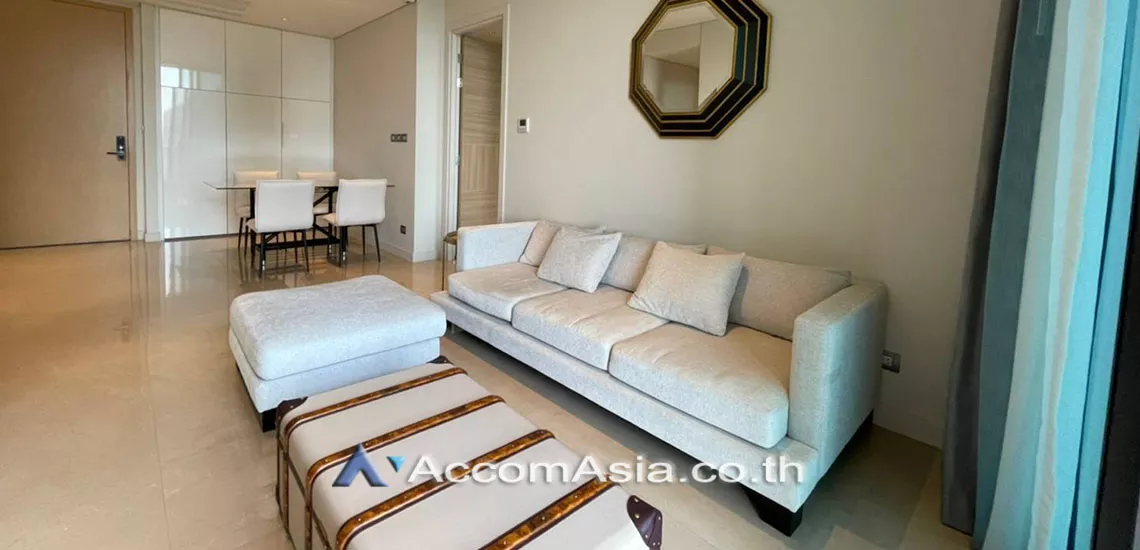  2 Bedrooms  Condominium For Rent in Ploenchit, Bangkok  near BTS Chitlom (AA29973)