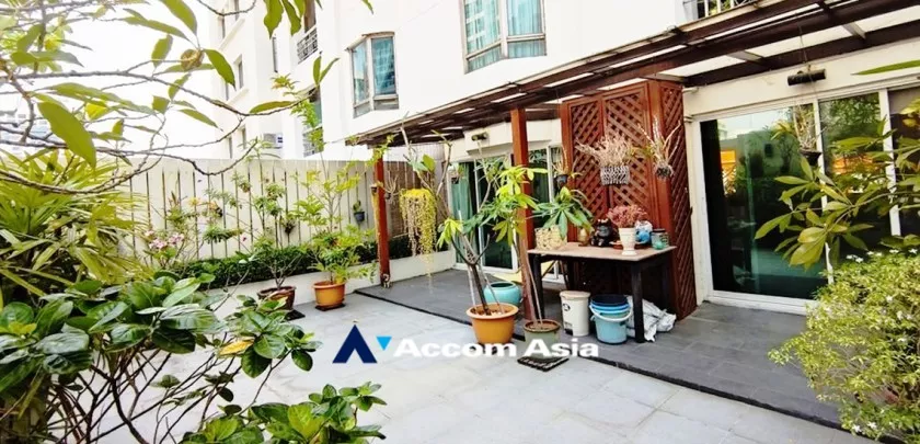 Big Balcony |  2 Bedrooms  Condominium For Rent in Sukhumvit, Bangkok  near BTS Phrom Phong (AA29991)