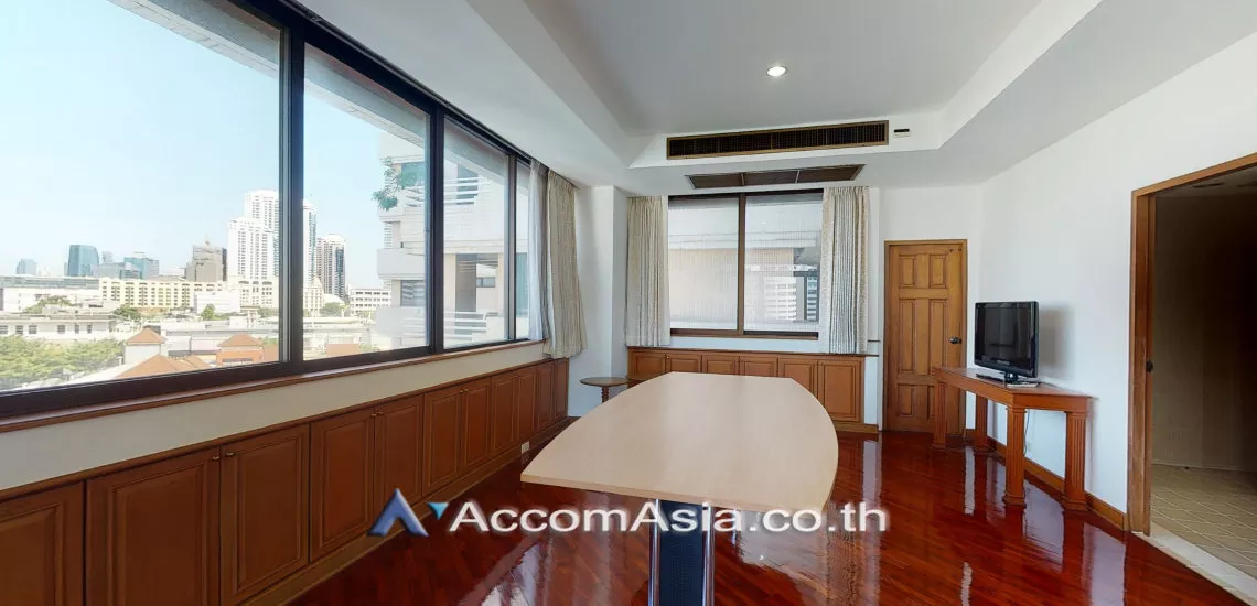 Pet friendly |  3 Bedrooms  Condominium For Rent in Sukhumvit, Bangkok  near BTS Phrom Phong (AA29998)