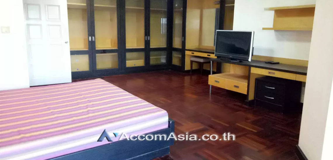 Pet friendly |  3 Bedrooms  Condominium For Rent in Sukhumvit, Bangkok  near BTS Thong Lo (AA30001)