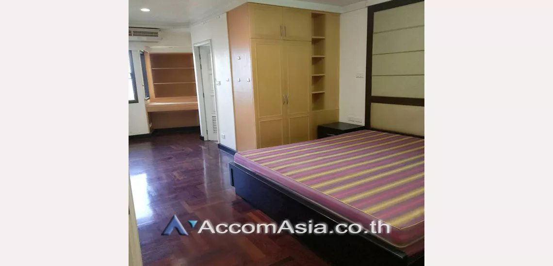 Pet friendly |  3 Bedrooms  Condominium For Rent in Sukhumvit, Bangkok  near BTS Thong Lo (AA30001)