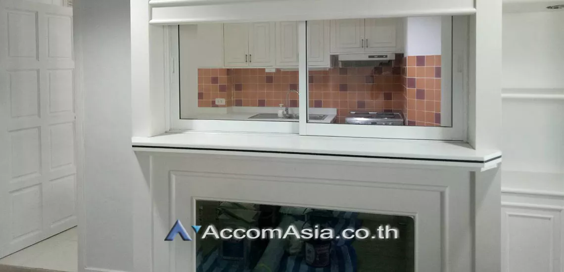 Pet friendly |  3 Bedrooms  Condominium For Rent in Sukhumvit, Bangkok  near BTS Thong Lo (AA30002)