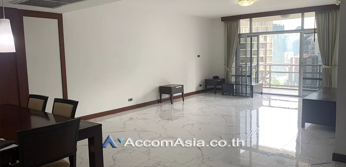 Pet friendly |  2 Bedrooms  Condominium For Rent in Ploenchit, Bangkok  near BTS Ploenchit (AA30005)