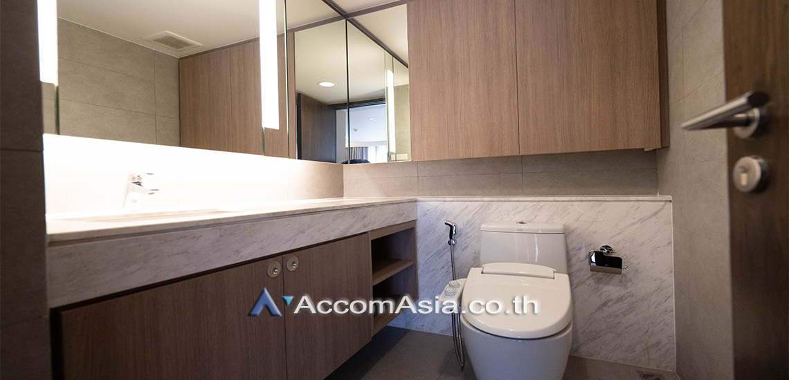 5  1 br Apartment For Rent in Sukhumvit ,Bangkok BTS Phrom Phong at Modern Apartment AA30016