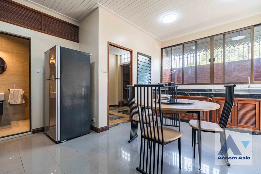 14  3 br Townhouse For Rent in Sukhumvit ,Bangkok BTS On Nut AA30022