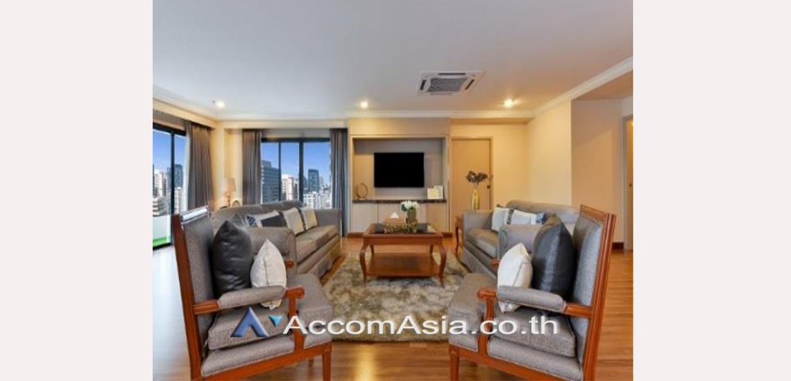 Pet friendly |  3 Bedrooms  Apartment For Rent in Sukhumvit, Bangkok  near BTS Asok - MRT Sukhumvit (AA30027)