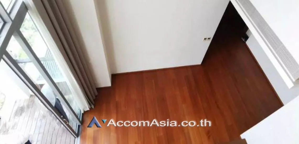  2 Bedrooms  Condominium For Rent in Sathorn, Bangkok  near BTS Chong Nonsi - MRT Lumphini (AA30028)