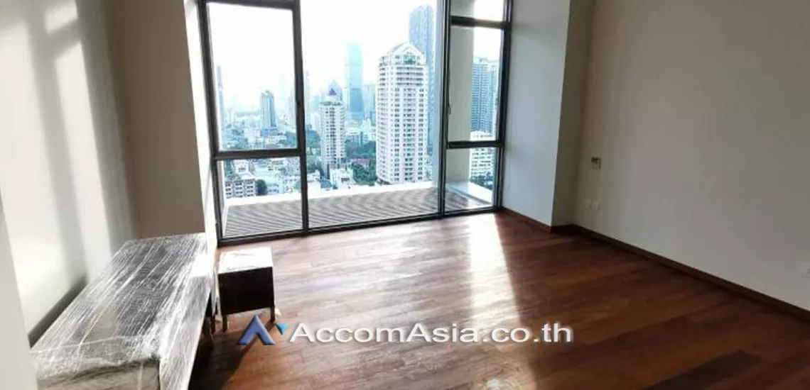  2 Bedrooms  Condominium For Rent in Sathorn, Bangkok  near BTS Chong Nonsi - MRT Lumphini (AA30029)