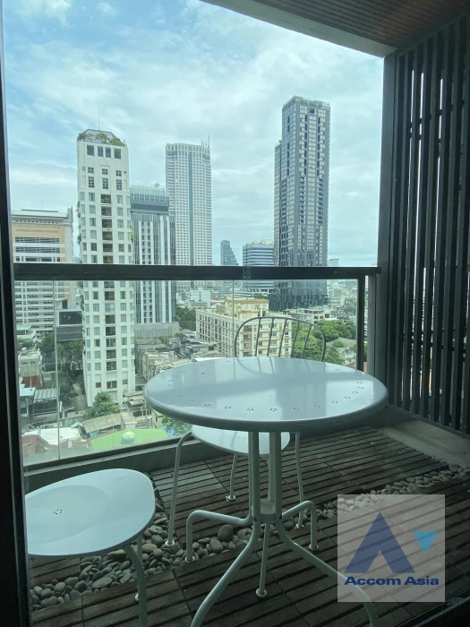  2 Bedrooms  Condominium For Rent in Silom, Bangkok  near BTS Chong Nonsi (AA30041)