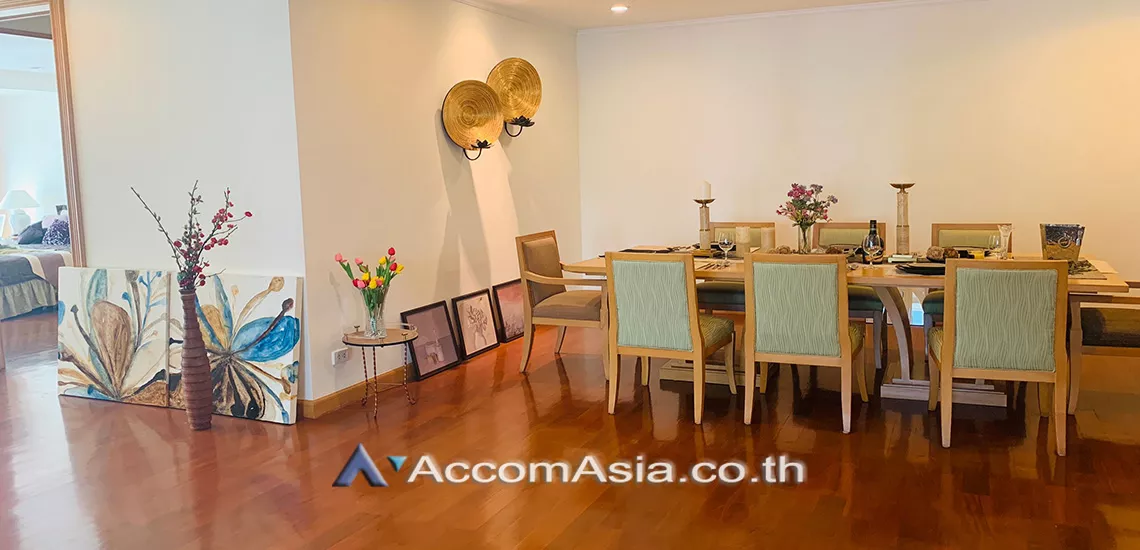 Pet friendly |  3 Bedrooms  Apartment For Rent in Sukhumvit, Bangkok  near BTS Phrom Phong (AA30056)