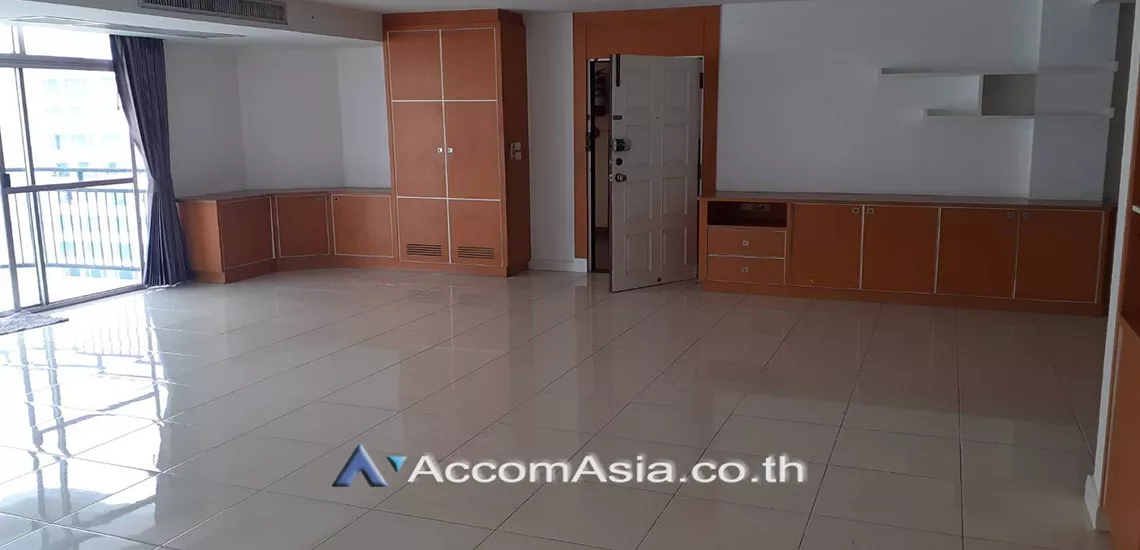  3 Bedrooms  Condominium For Rent in Sukhumvit, Bangkok  near BTS Phrom Phong (AA30067)