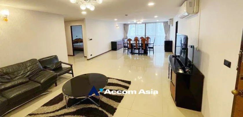 Pet friendly |  3 Bedrooms  Condominium For Rent in Sukhumvit, Bangkok  near BTS Ekkamai (AA30068)