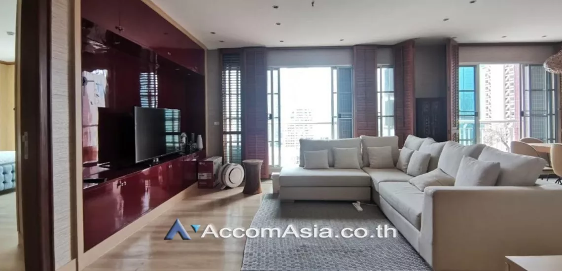  2 Bedrooms  Condominium For Rent in Sukhumvit, Bangkok  near BTS Asok - MRT Sukhumvit (AA30069)