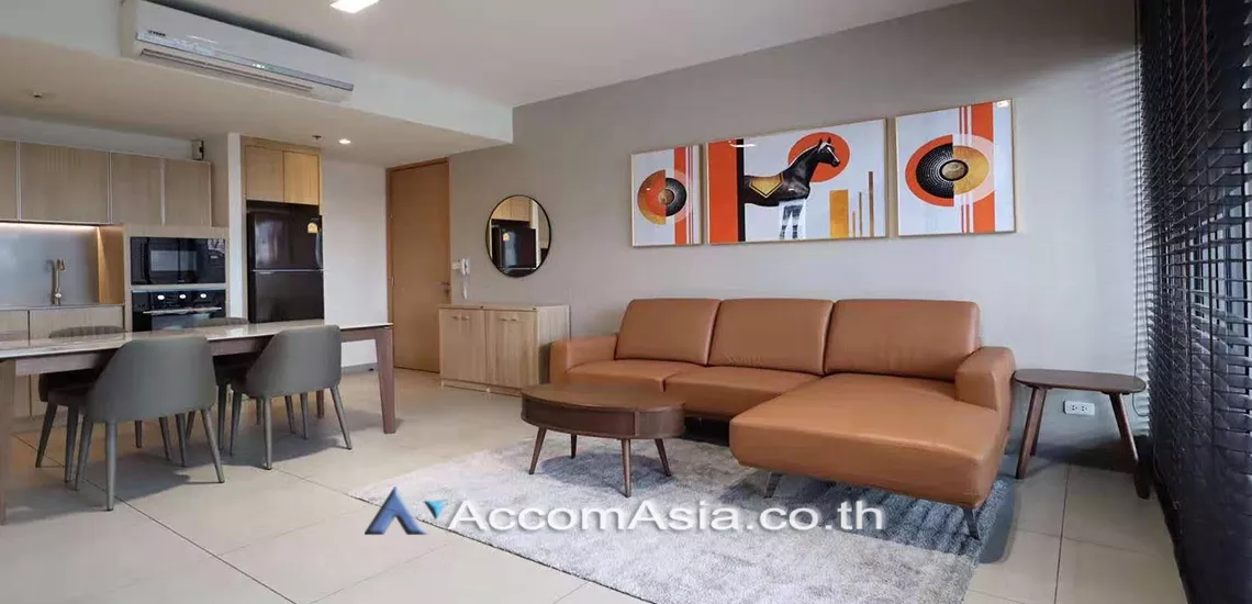  2 Bedrooms  Condominium For Rent in Sukhumvit, Bangkok  near BTS Ekkamai (AA30084)