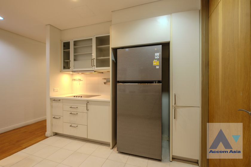  4 Bedrooms  Condominium For Rent & Sale in Silom, Bangkok  near BTS Sala Daeng - MRT Silom (AA30099)