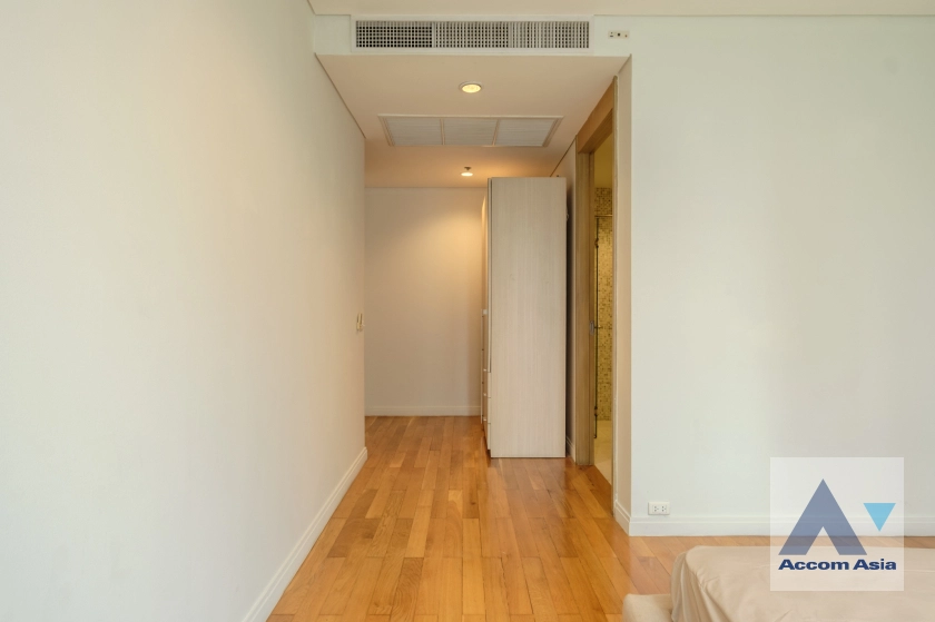 10  4 br Condominium for rent and sale in Silom ,Bangkok BTS Sala Daeng - MRT Silom at Royal Saladaeng AA30099