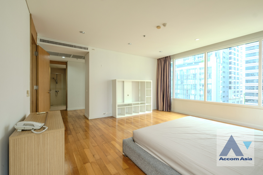 12  4 br Condominium for rent and sale in Silom ,Bangkok BTS Sala Daeng - MRT Silom at Royal Saladaeng AA30099