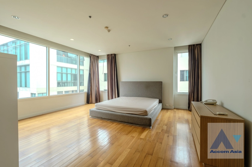 13  4 br Condominium for rent and sale in Silom ,Bangkok BTS Sala Daeng - MRT Silom at Royal Saladaeng AA30099