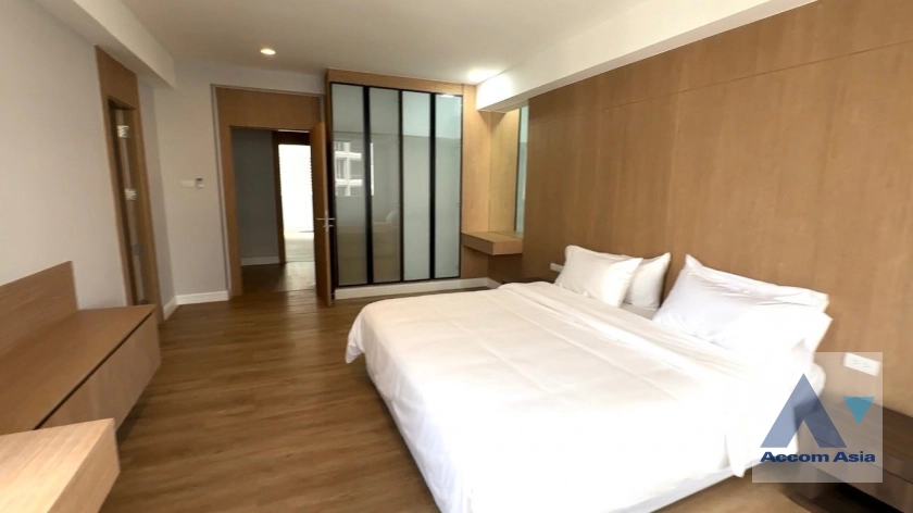 7  4 br Apartment For Rent in Sukhumvit ,Bangkok BTS Asok - MRT Sukhumvit at Newly renovated modern style living place AA30102