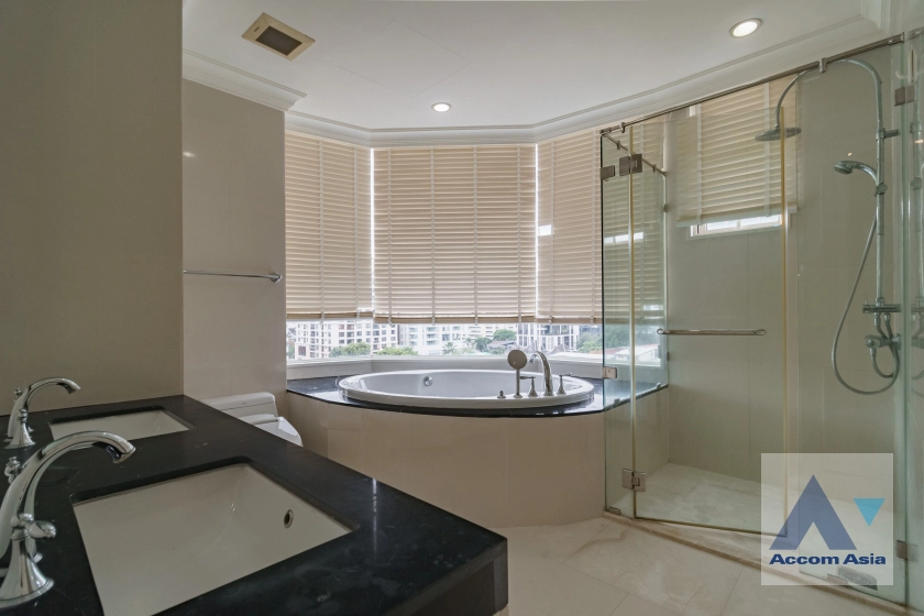 14  3 br Condominium For Rent in Sukhumvit ,Bangkok BTS Phrom Phong at Royce Private Residences AA30109