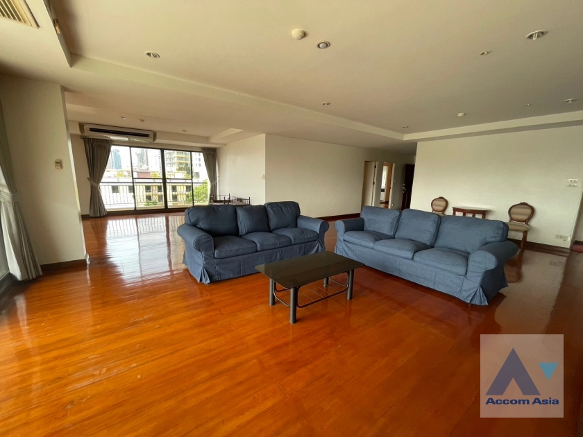 Pet friendly |  3 Bedrooms  Condominium For Rent & Sale in Sukhumvit, Bangkok  near BTS Phrom Phong (AA30110)