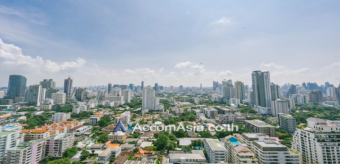  2 Bedrooms  Condominium For Rent in Sukhumvit, Bangkok  near BTS Phrom Phong (AA30118)