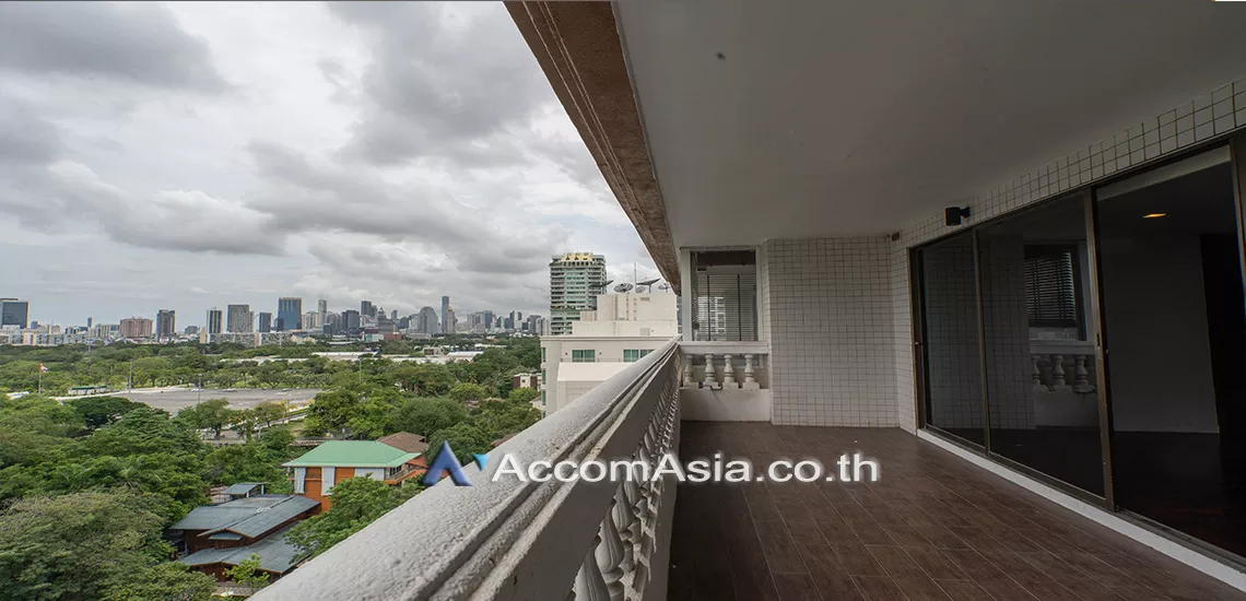 Pet friendly |  4 Bedrooms  Apartment For Rent in Sukhumvit, Bangkok  near BTS Asok - MRT Sukhumvit (AA30123)