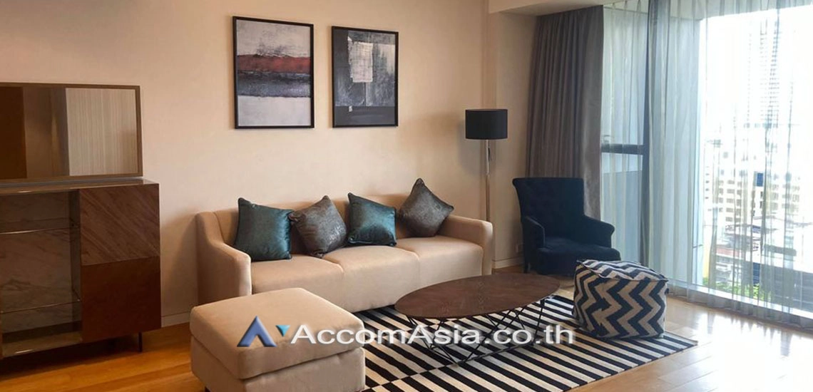  2 Bedrooms  Condominium For Rent in Sathorn, Bangkok  near BTS Chong Nonsi - MRT Lumphini (AA30124)