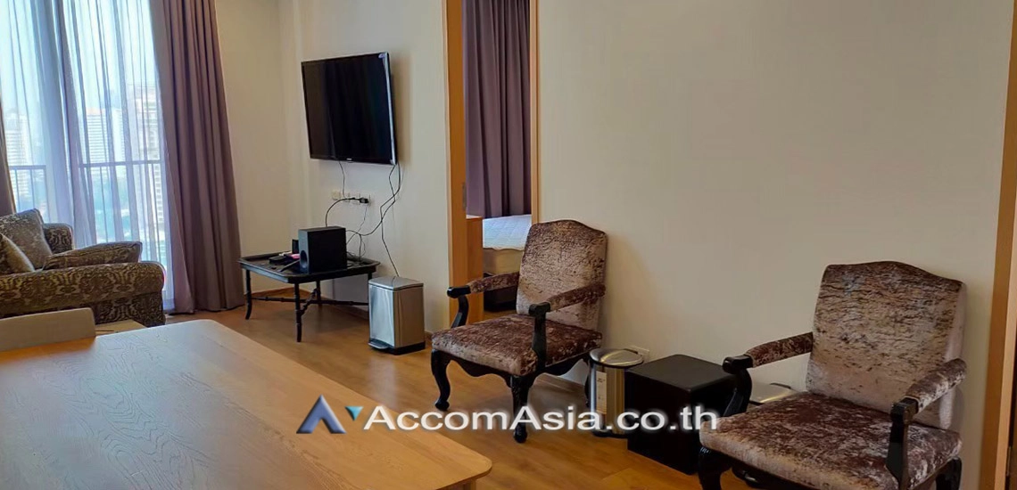  3 Bedrooms  Condominium For Rent in Sukhumvit, Bangkok  near BTS Phrom Phong (AA30125)