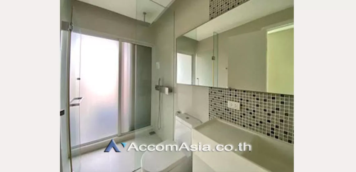  2 Bedrooms  Condominium For Rent in Sukhumvit, Bangkok  near BTS Asok (AA30135)