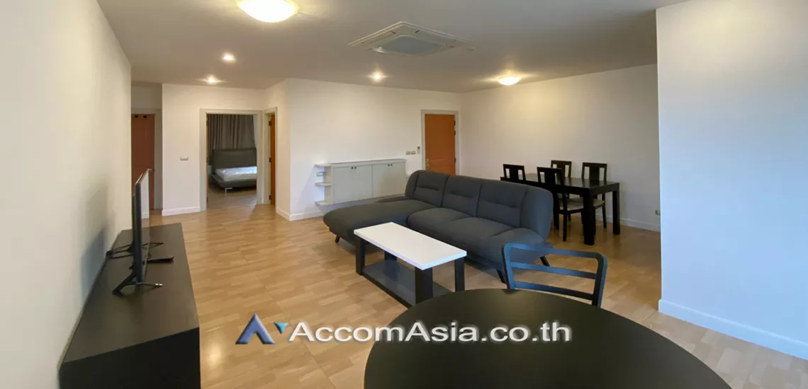 Pet friendly |  3 Bedrooms  Condominium For Rent in Sukhumvit, Bangkok  near BTS Ekkamai (AA30151)