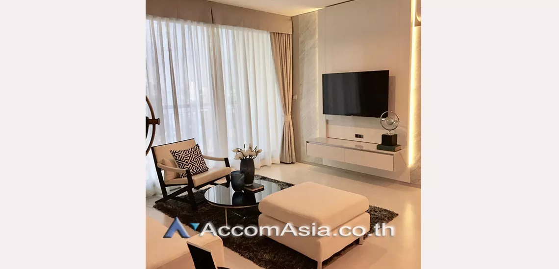  2 Bedrooms  Condominium For Rent in Sukhumvit, Bangkok  near BTS Ekkamai (AA30188)