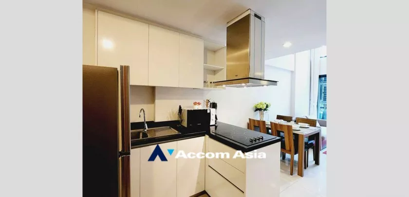 Double High Ceiling, Duplex Condo |  2 Bedrooms  Condominium For Rent in Sukhumvit, Bangkok  near BTS Thong Lo (AA30208)