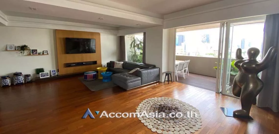 Big Balcony, Pet friendly |  4 Bedrooms  Condominium For Rent in Sukhumvit, Bangkok  near BTS Ekkamai (AA30227)